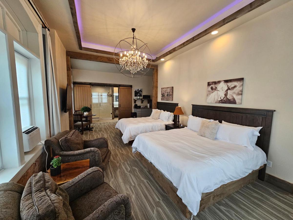 Eaglescape And Event Center Hotel